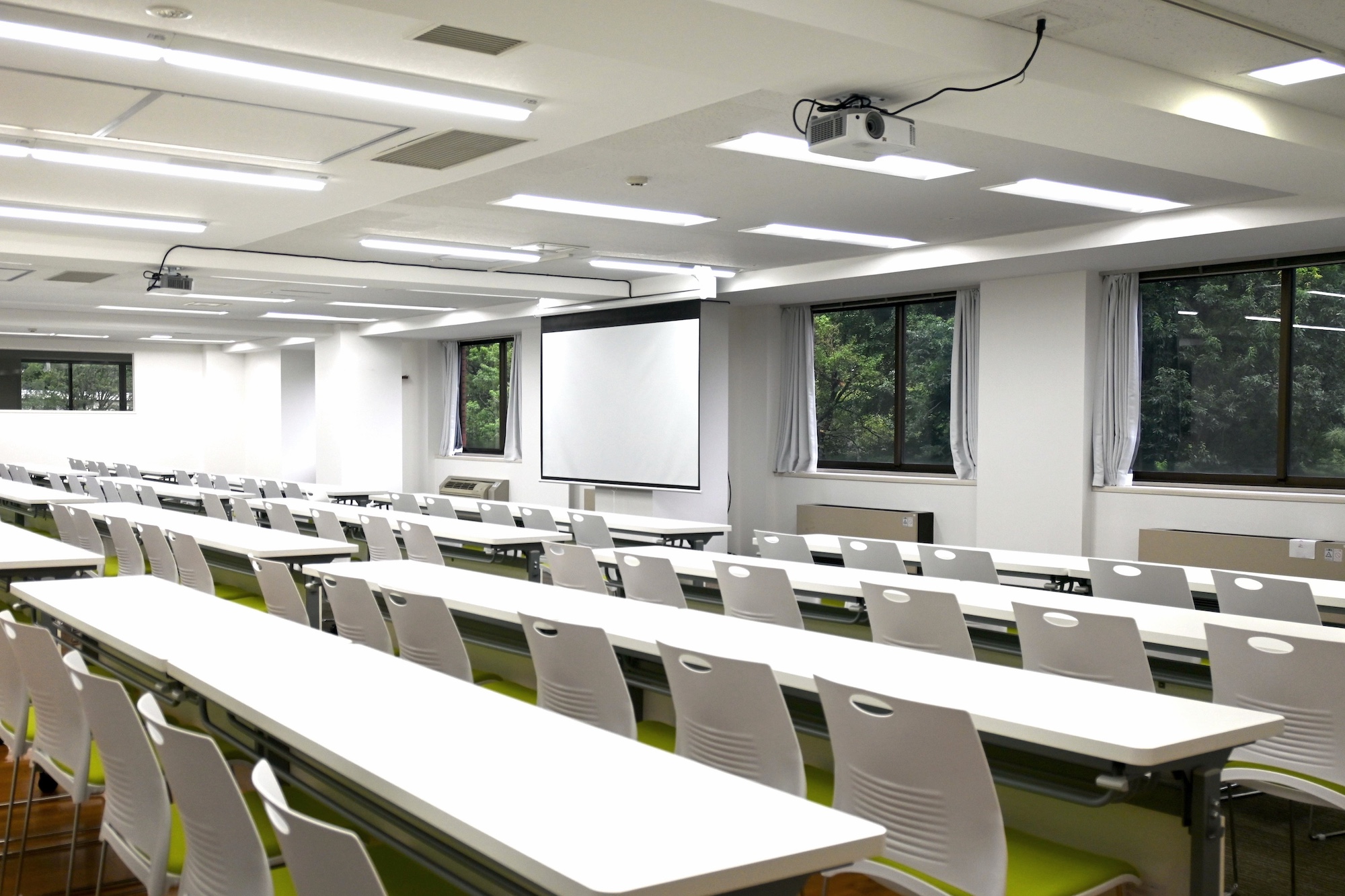 カンファレンスルーム